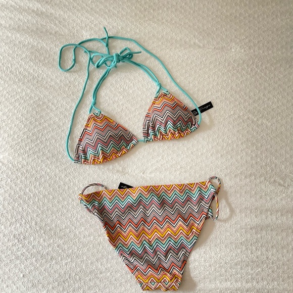 String Bikini Set - Picture 2 of 11